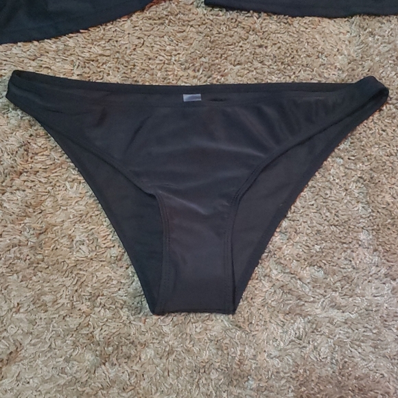 Swimsuit Set - Picture 5 of 5